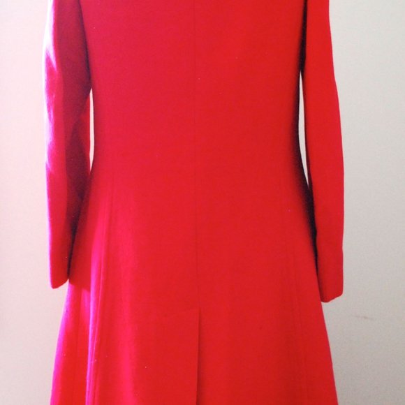 Rouge Trench Coat with vintage buttons - Picture 7 of 8